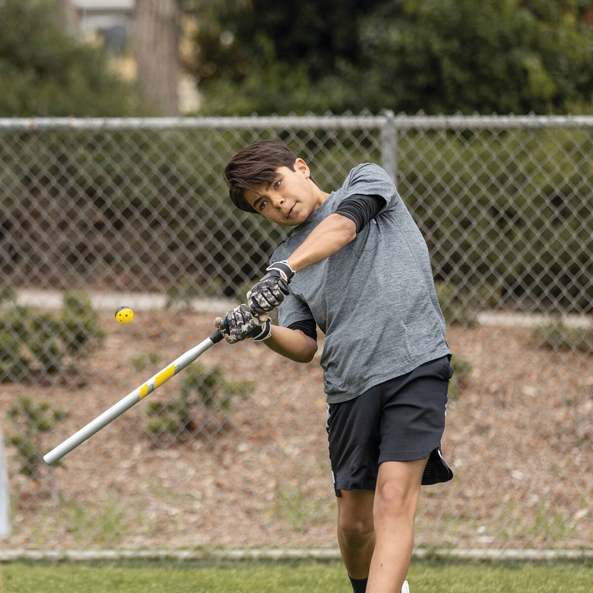 Alt View 1. SKLZ - SKLZ Quick Stick Underload Speed Training Bat - Gray - Gray.