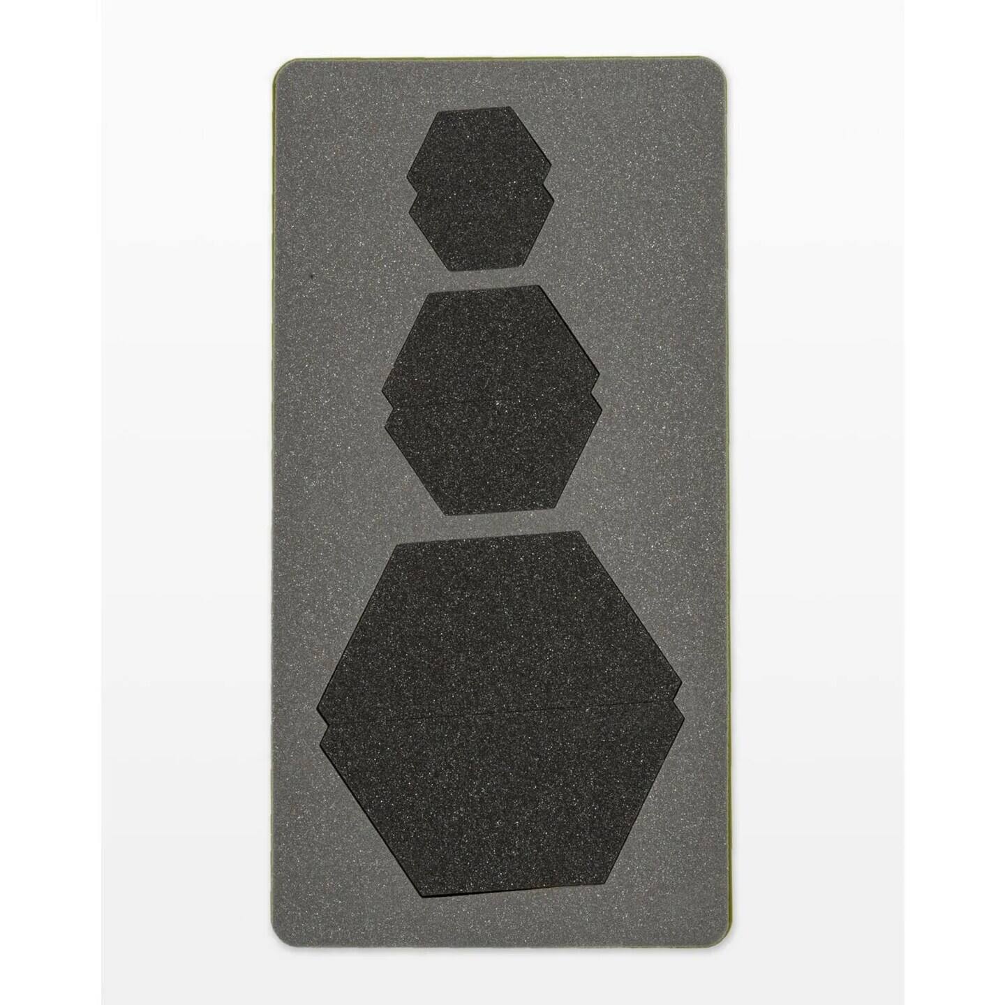 Back. AccuQuilt - Accuq uilt 55165 Half Hexagone Die 1 ", 1", 1 1/2 ", 1-1/2" – 2 1/4 Inch 1/4 Inch - Multicolor.