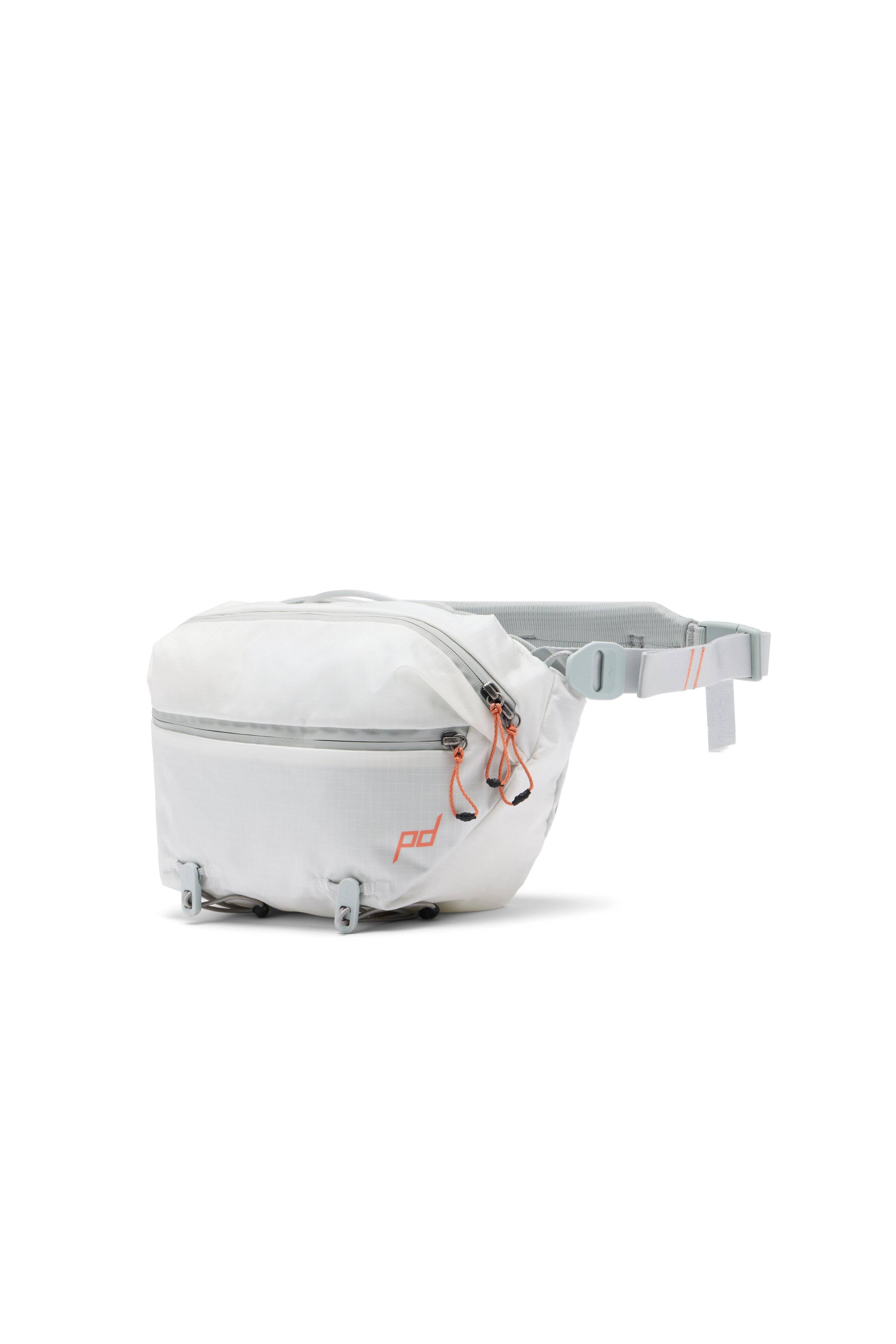 Alt View 11. Peak Design - Outdoor Sling 7L - Cloud.