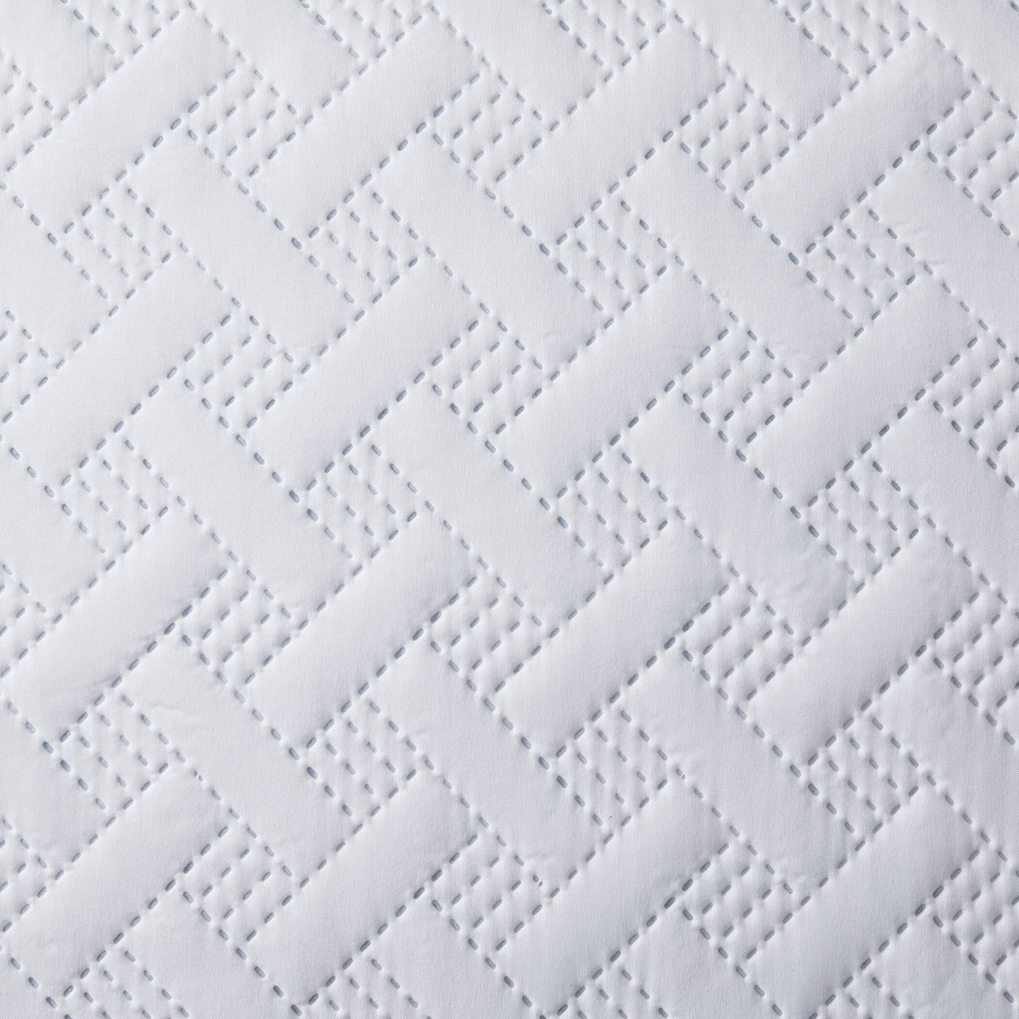 Back. Dan River - Dan River 2 Piece Basket Pinsonic 1 quilt 1 sham - White.