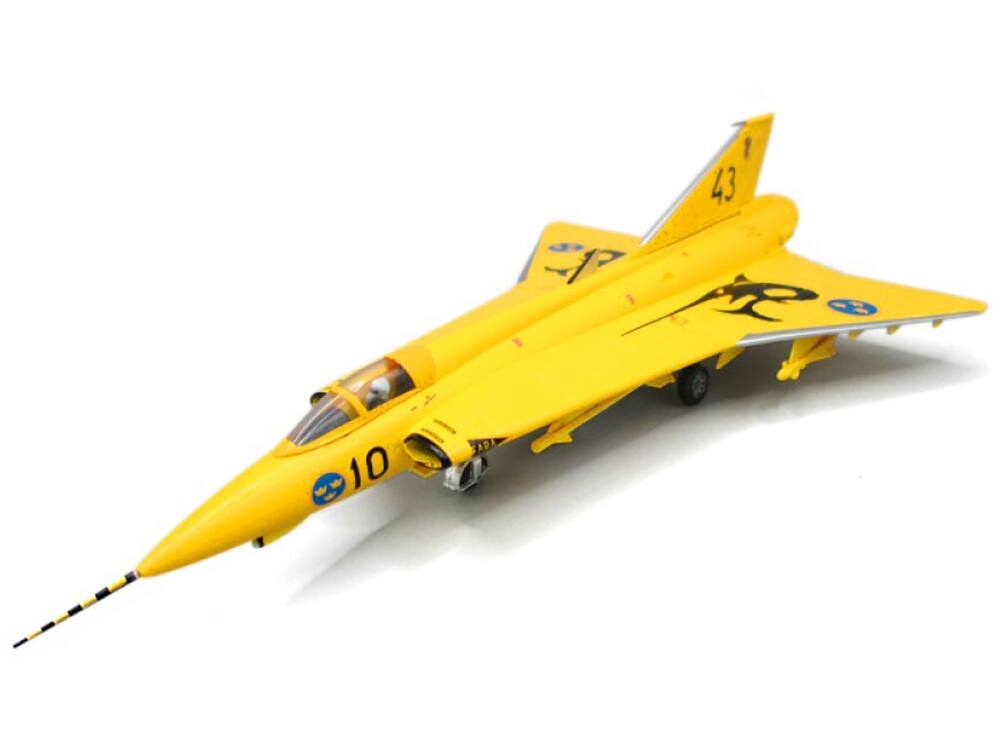 Alt View 1. Aviation 72 - Saab J35J Draken Fighter Aircraft "43-10, 3 "Final Flight Livery" (1997) Swedish Air Force 1/72 Model by Aviation 72.