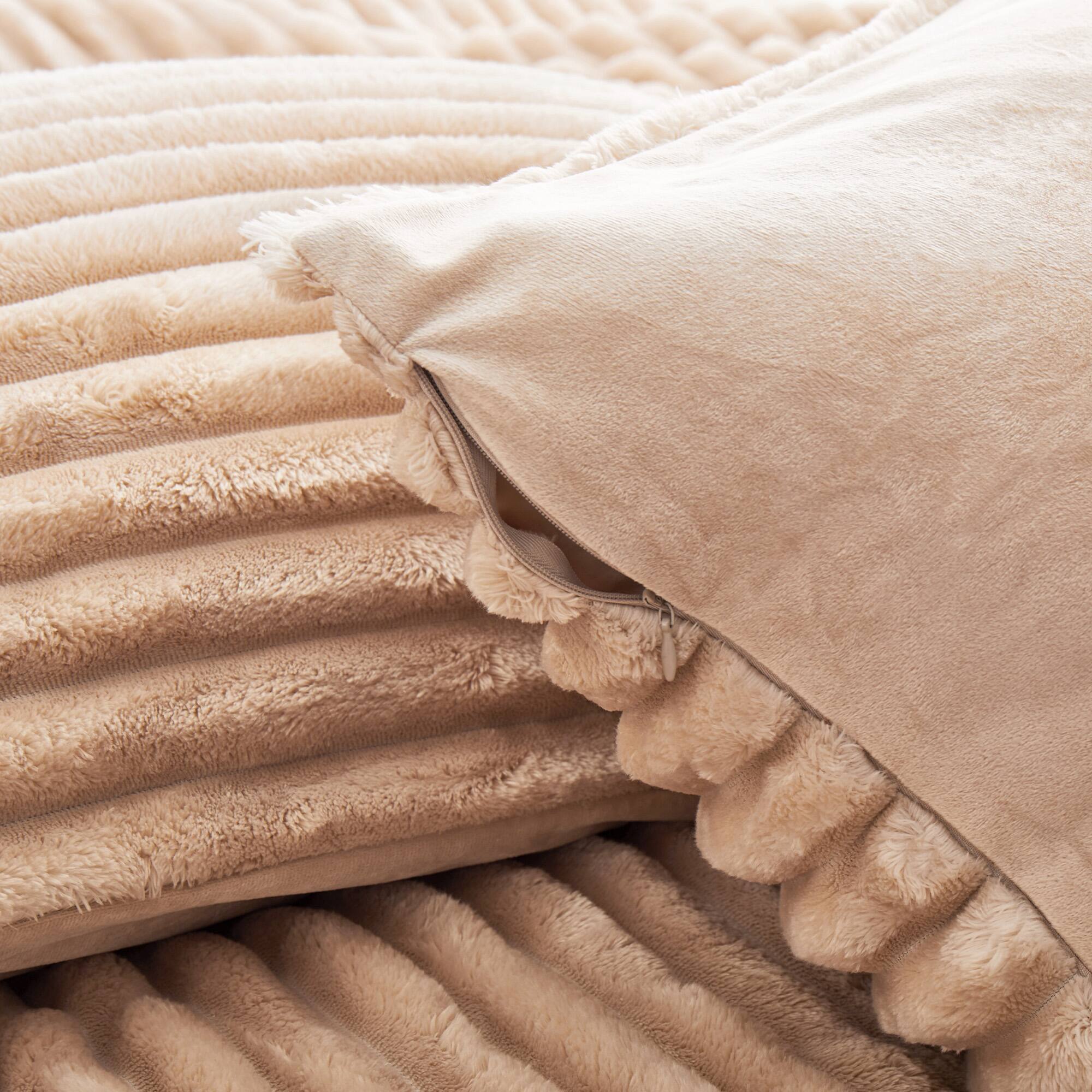 Alt View 1. Peace Nest - Peace Nest Flannel Fleece Plush Fuzzy Comforter Set Fluffy Bedding Set with 2 Pillowcases - Camel.