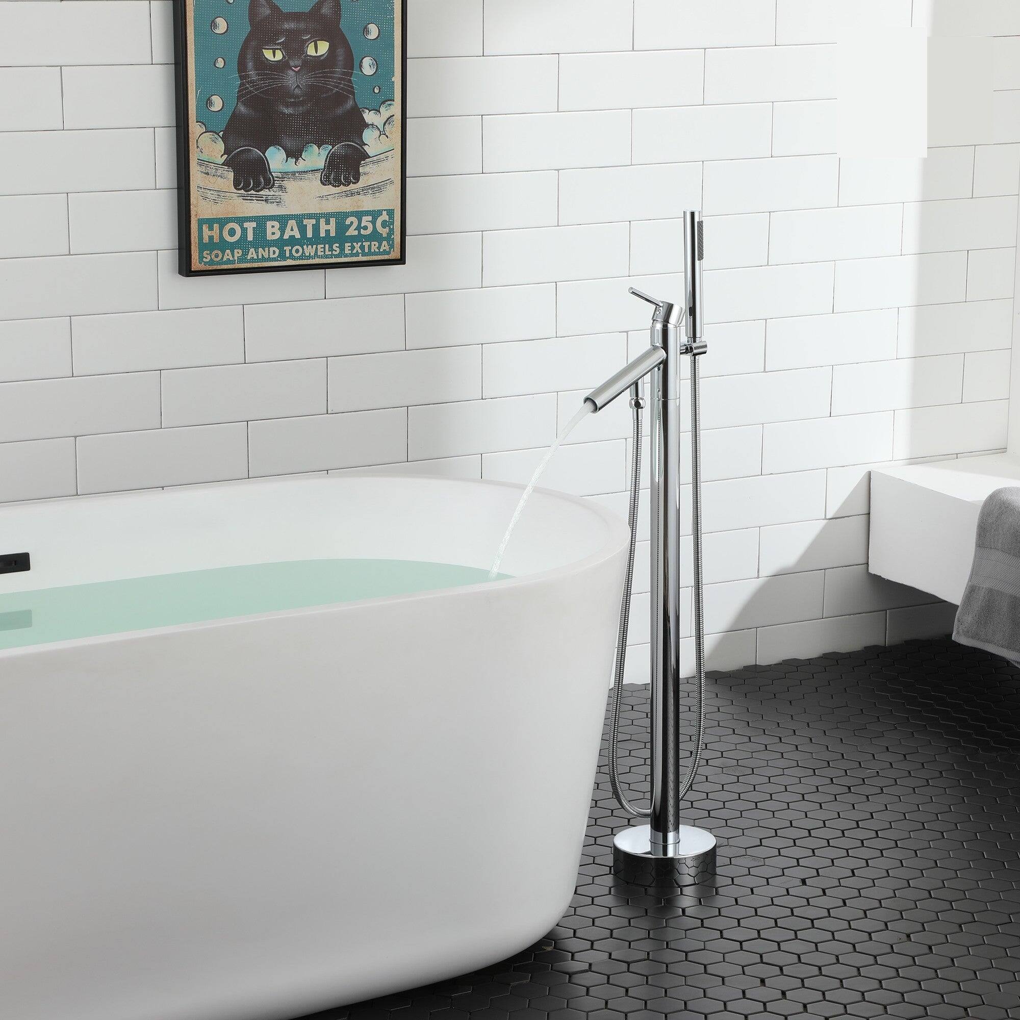 HOT BATH 25C SOAP AND TOWELS EXTRA