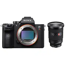 Bundle - Sony - Alpha a7R IV Mirrorless Camera (V2) with FE 24-70mm f/2.8 GM Lens