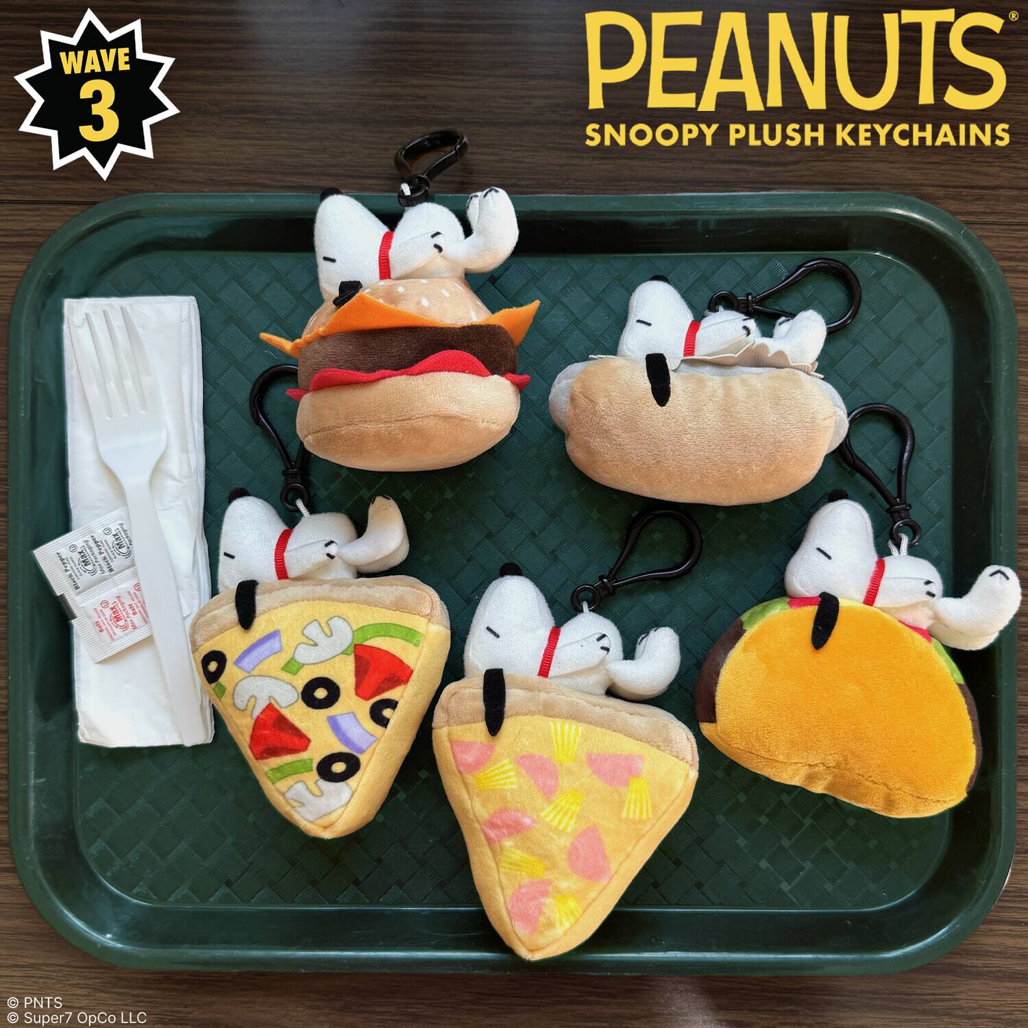 WAVE 3 PEANUTS SNOOPY PLUSH KEYCHAINS  
© PNTS Super7 OpCo LLC