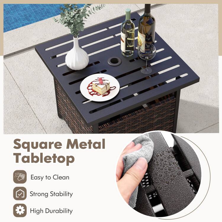 Square Metal Tabletop  
Easy to Clean  
Strong Stability  
High Durability