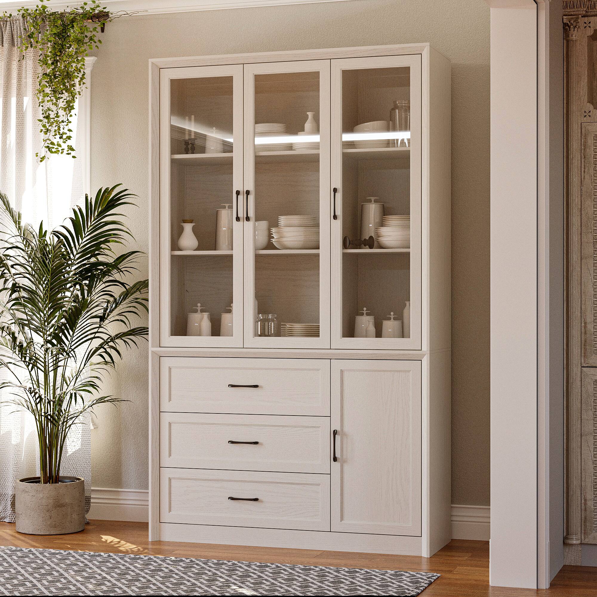 The text on the image is:

"TESSER 1NEN TUSE E | /soo"