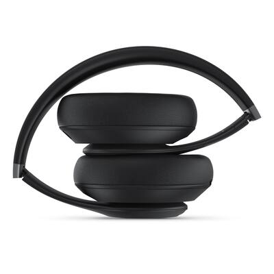 Beats Studio Pro Wireless Noise Cancelling Over the Ear Headphones Beats Studio Pro Wireless Noise Cancelling Over the Ear Headphones