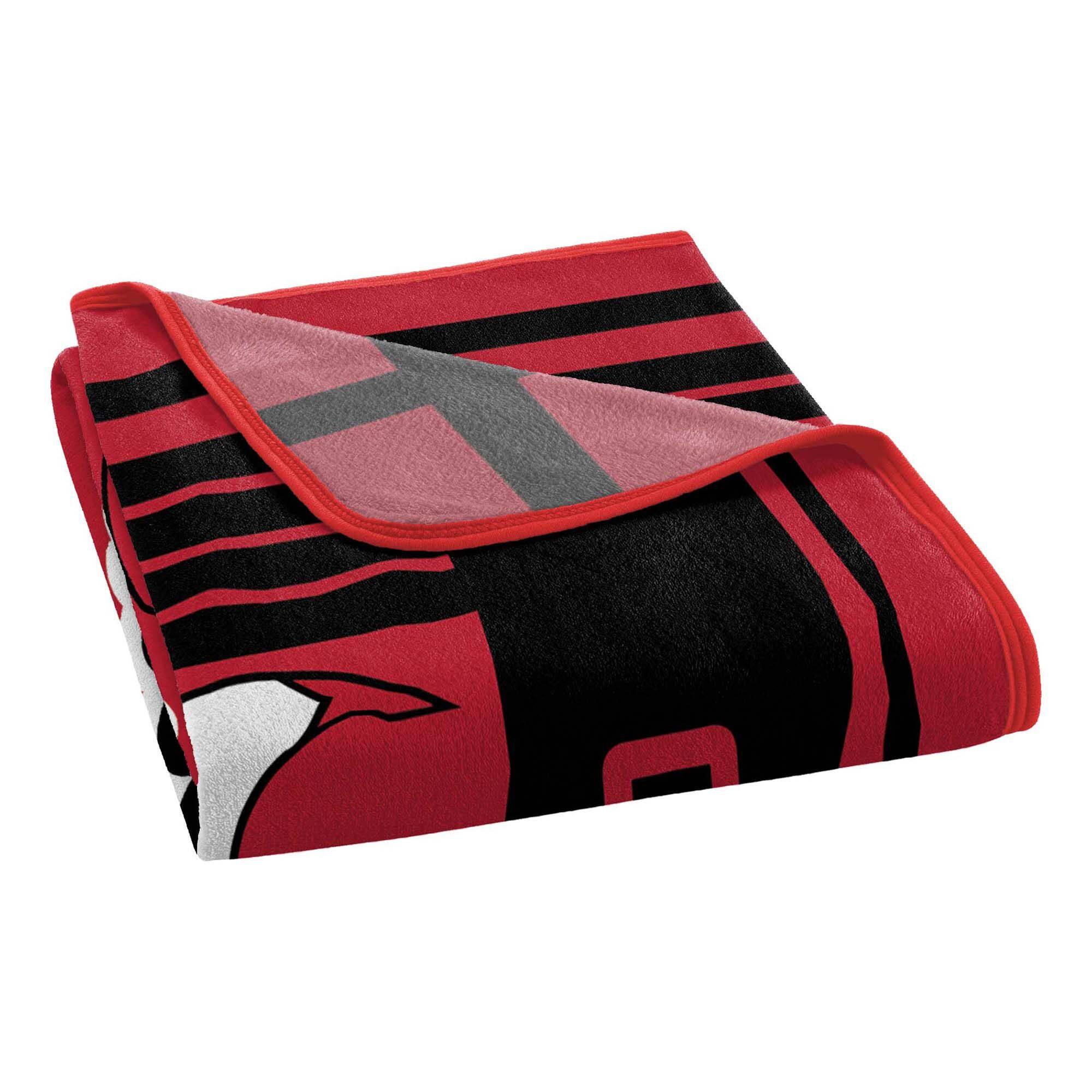 Back. Sweet Home Collection - NBA Chicago Bulls 46" x 60" Raschel Throw Blanket - Red.