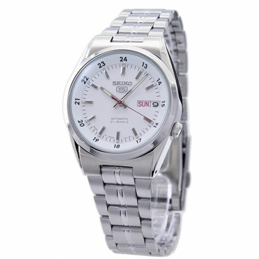 22 24 23 13 SEIKO 5 14 21 SUN 9 15 20 19 AUTOMATIC 21 JEWELS 17 18 16

Corrected:
22 24 23 13 SEIKO 5 14 21 SUN 9 15 20 19 AUTOMATIC 21 JEWELS 17 18 16