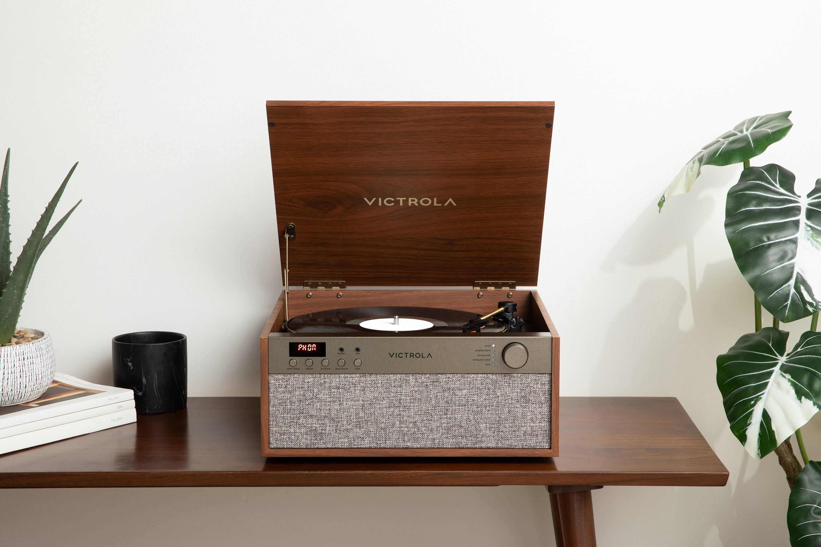 VICTROLA

VICTROLA

PHONO

VICTROLA