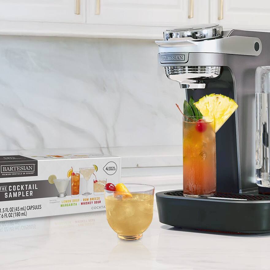 Bartesian Ian Bartesian Cocktail Sampler. Beware. 21.4 PERTAL + CAPSULES. The Cocktail Sampler. Suggestion: Lemon Drop, Rum Breeze, Whiskey Sour, Margarita. 1.5 FL OZ (45 mL) Capsules. 6 FL OZ (180 mL). Mriska 8008 110/031120.