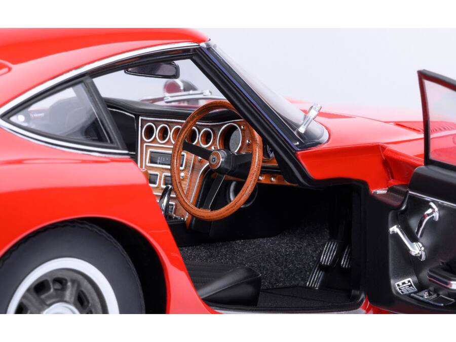 1967 Toyota 2000GT RHD (Right Hand Drive) 1/18 Model Car by Autoart Red ...