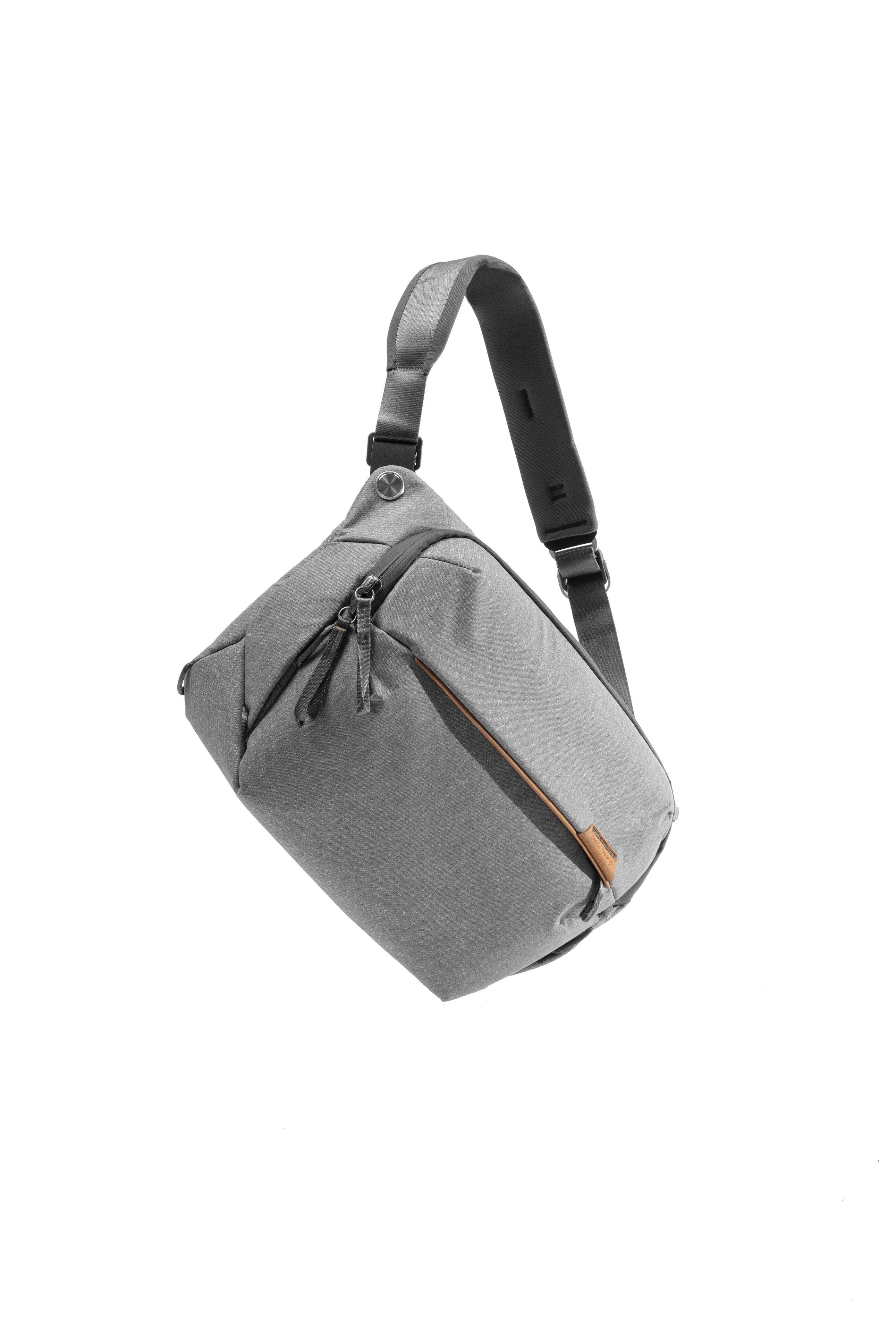 Alt View 11. Peak Design - Everyday Sling V2 10L - Ash.