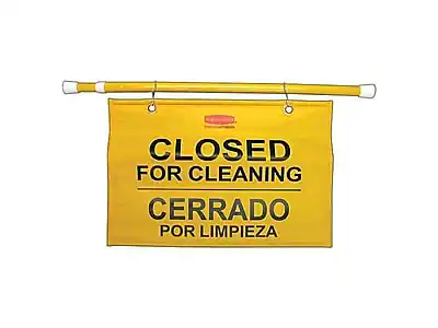 CLOSED FOR CLEANING
CERRADO POR LIMPIEZA