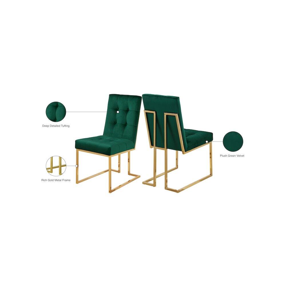 Deep Detailed Tufting  
Rich Gold Metal Frame  
Plush Green Velvet