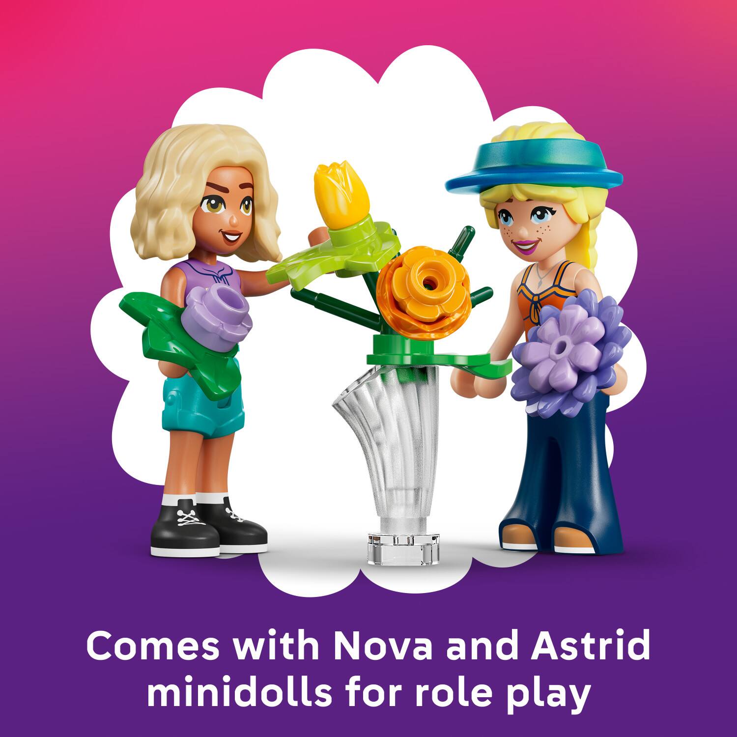 Comes with Nova and Astrid minidolls for role play