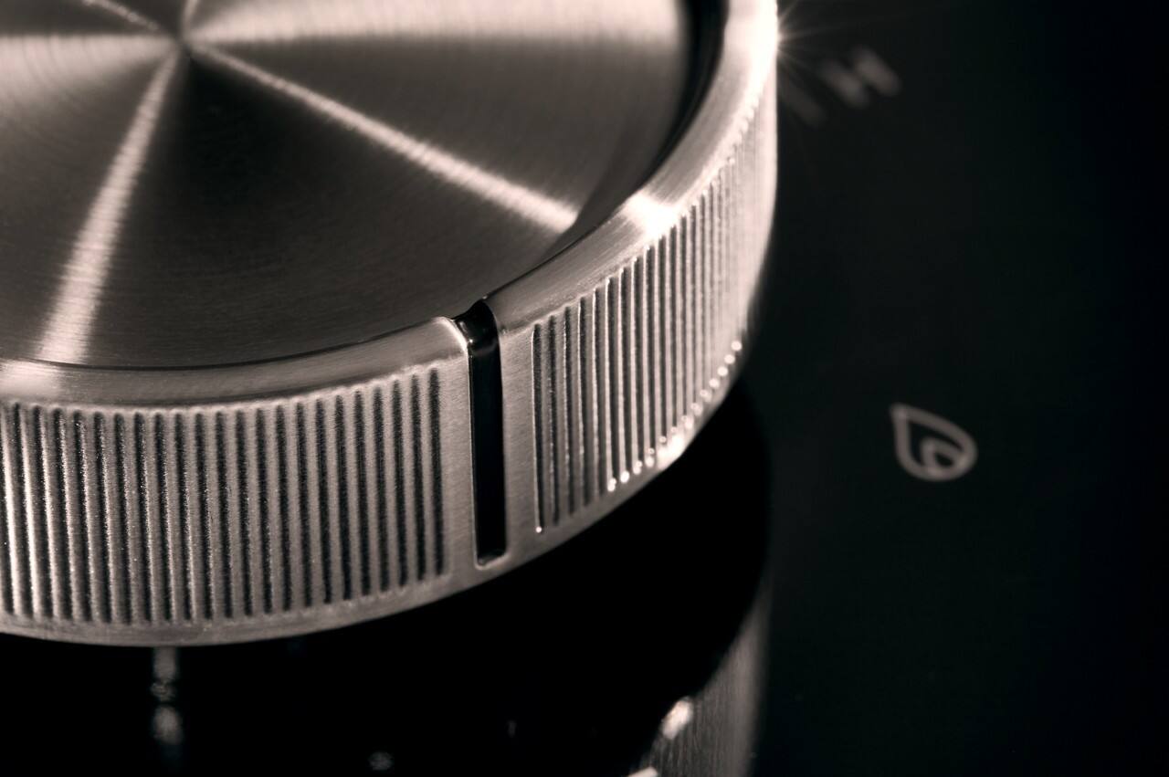 Alt View 5. KitchenAid - 36" Built-In Gas Cooktop with 5 Burners and Dishwasher-Safe Grates and Knobs - Black.