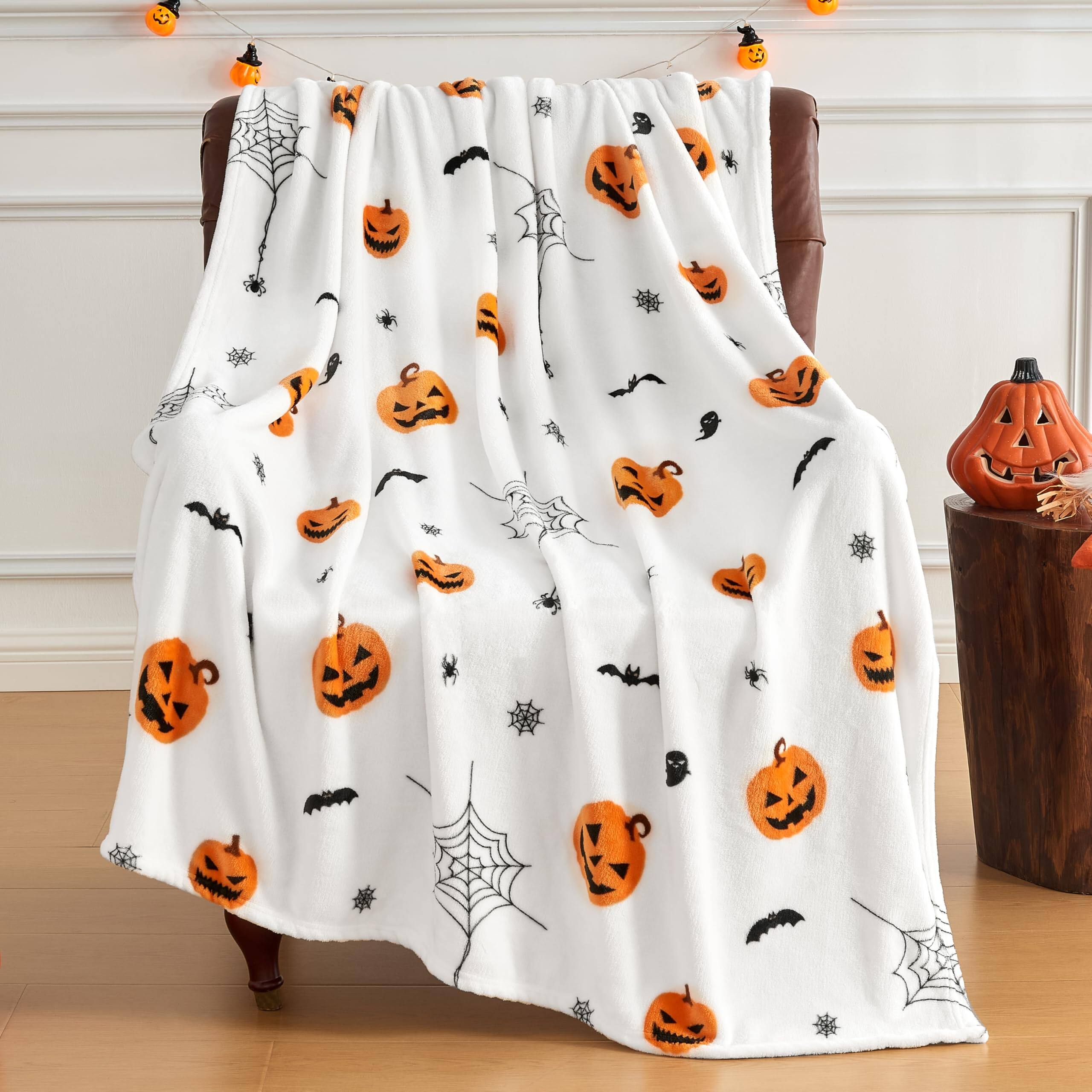 03 Halloween White-50"x60"-Throw