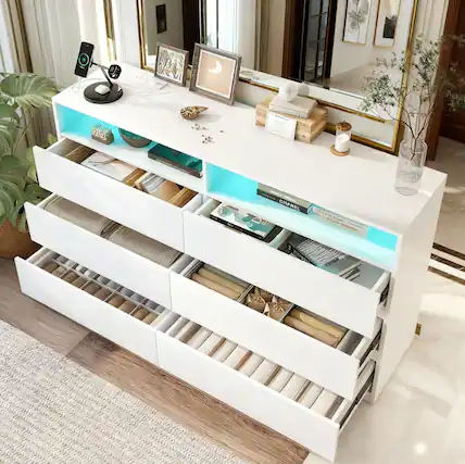 G W V 12 219 LA CHARLIE
m CA/W0
S