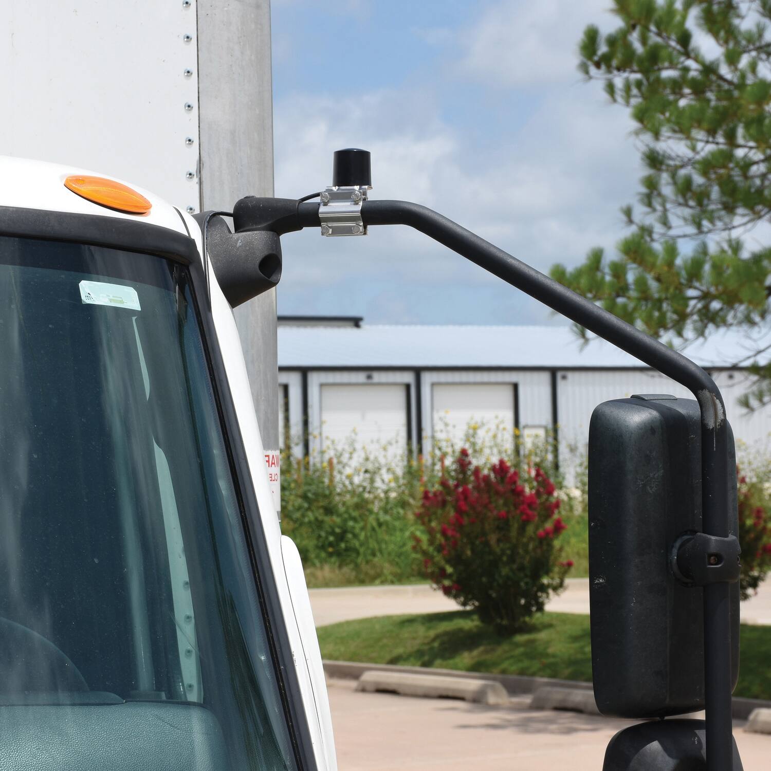 The text on the image reads:

"NAF CLE"