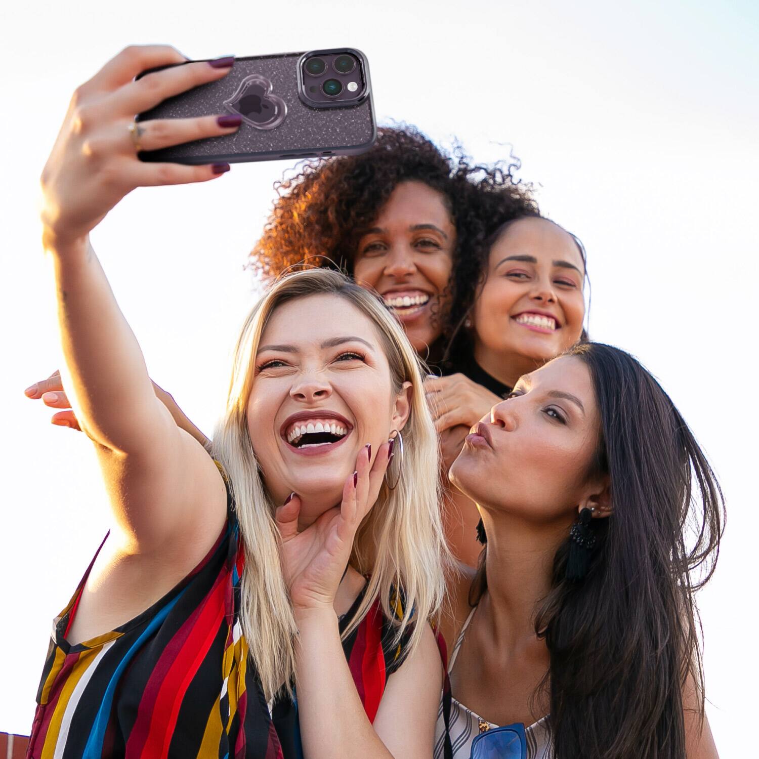 Angle. Vena - vLove Glitter Heart Case for Apple iPhone 14 Pro Max - Purple Glitter - Multicolored.