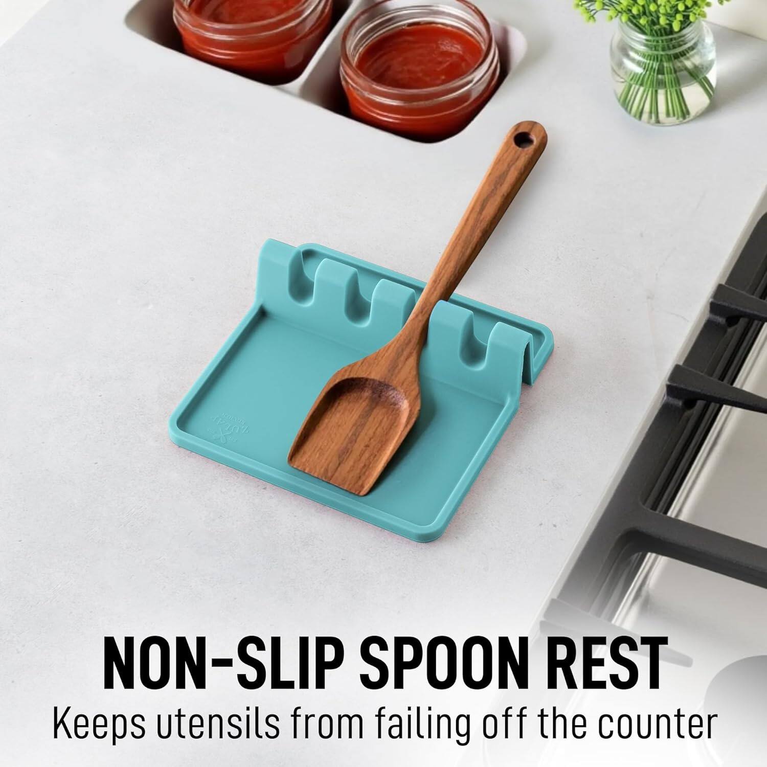 NON-SLIP SPOON REST  
Keeps utensils from falling off the counter