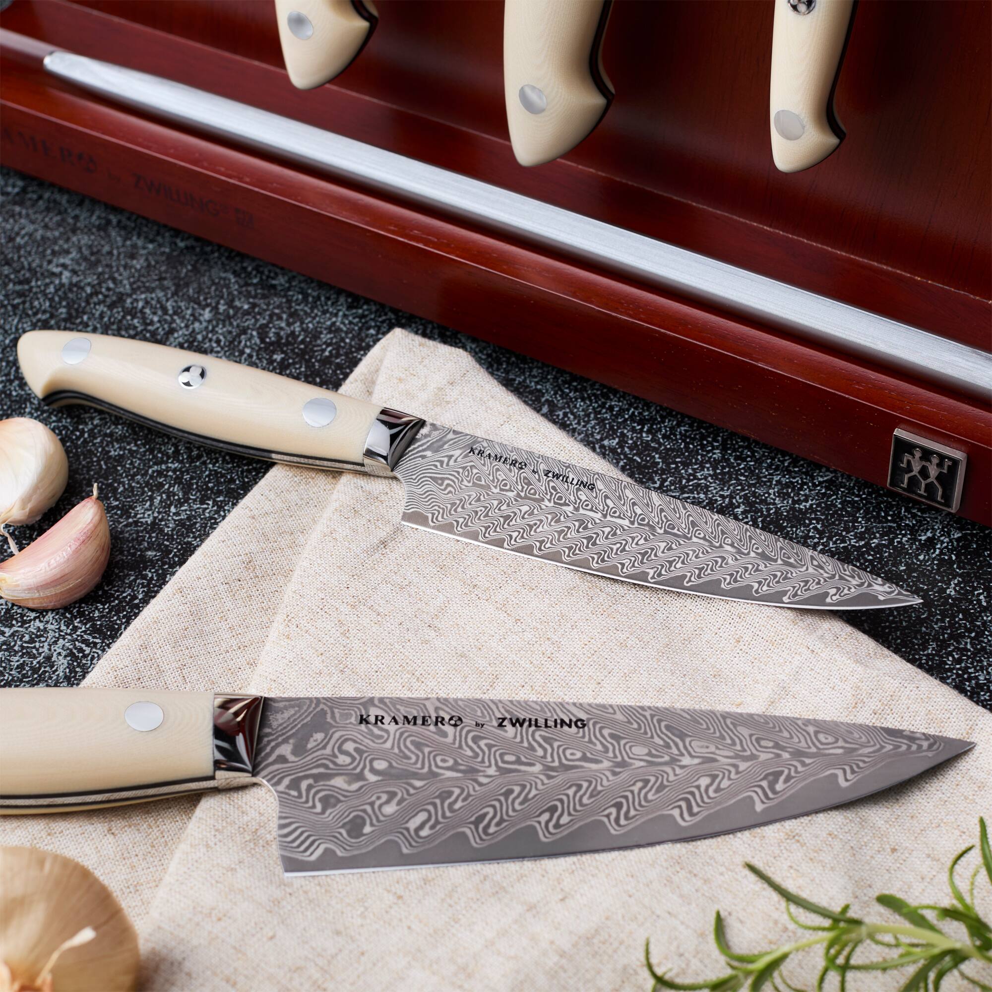 AMERO by ZWILLING  
KRAMER EWILLING R02ea Rorc0  
KRAMER by ZWILLING