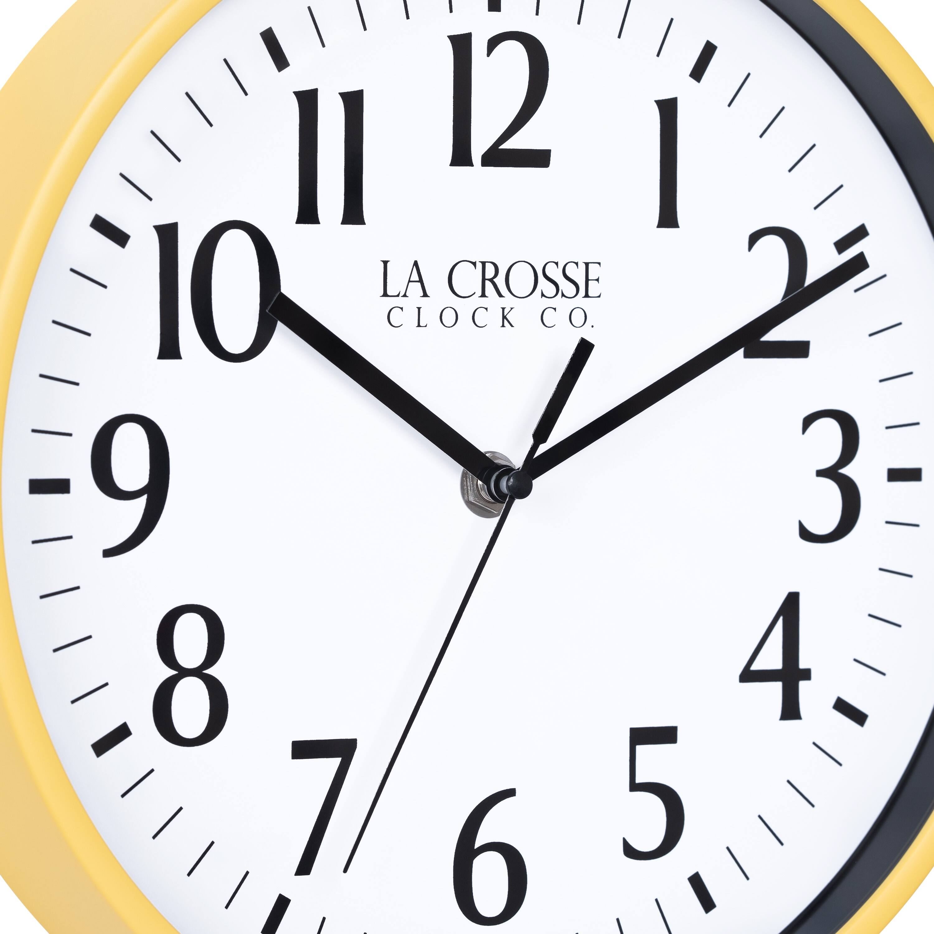 II 12 I 10 LA CROSSE CLOCK CO. 9 8 7 6 5 4 3