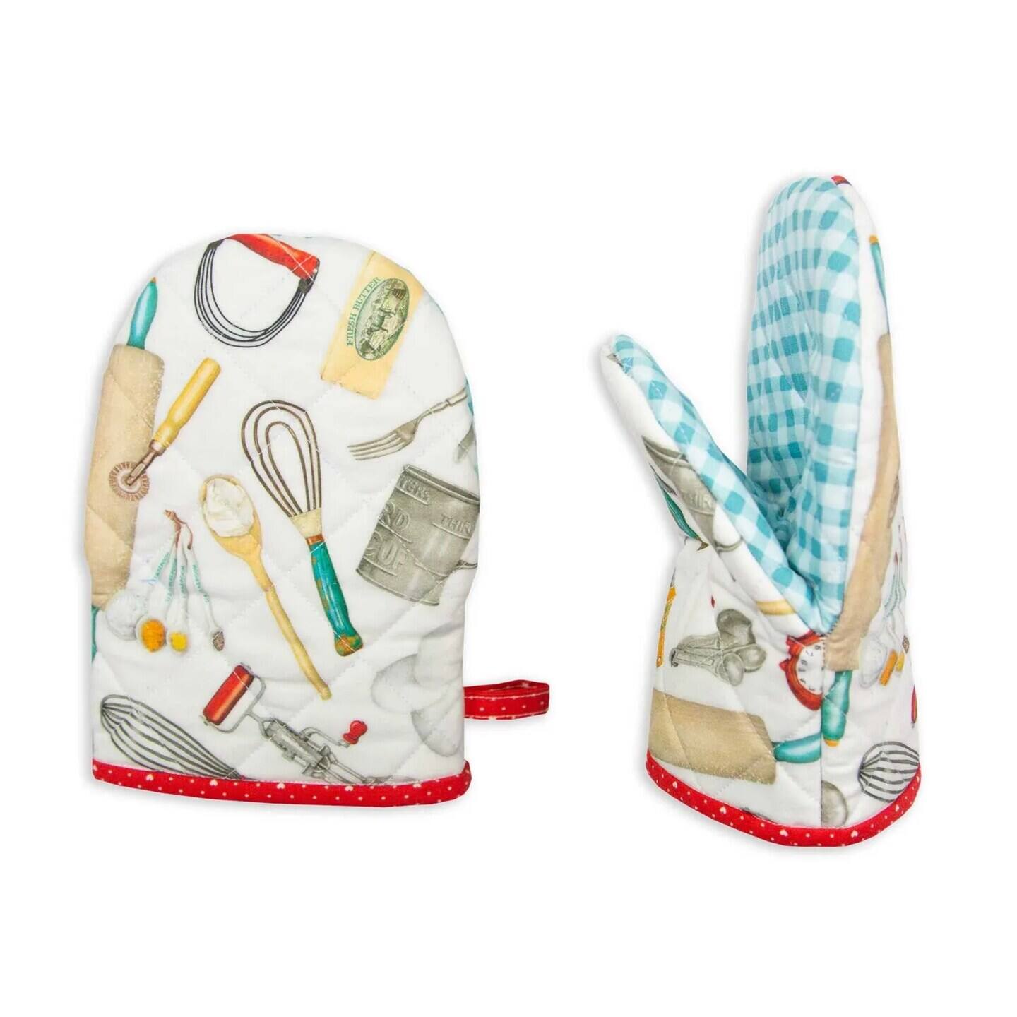 The text in the image is "SACTIEN NOOLA GNS N THIN COP".