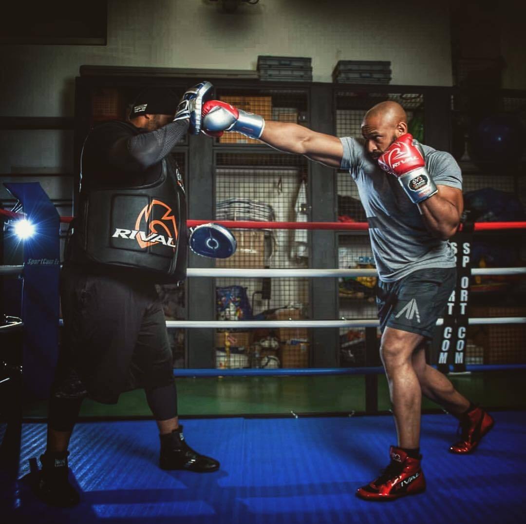 A Rival Rival $ TT A T O R T   COM O COM M 0 no

Corrected text:
A Rival Rival $ TT A T O R T   COM O COM M 0 no