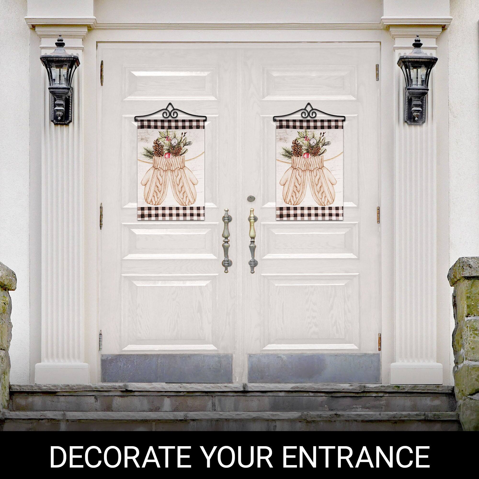 DECORATE YOUR ENTRANCE