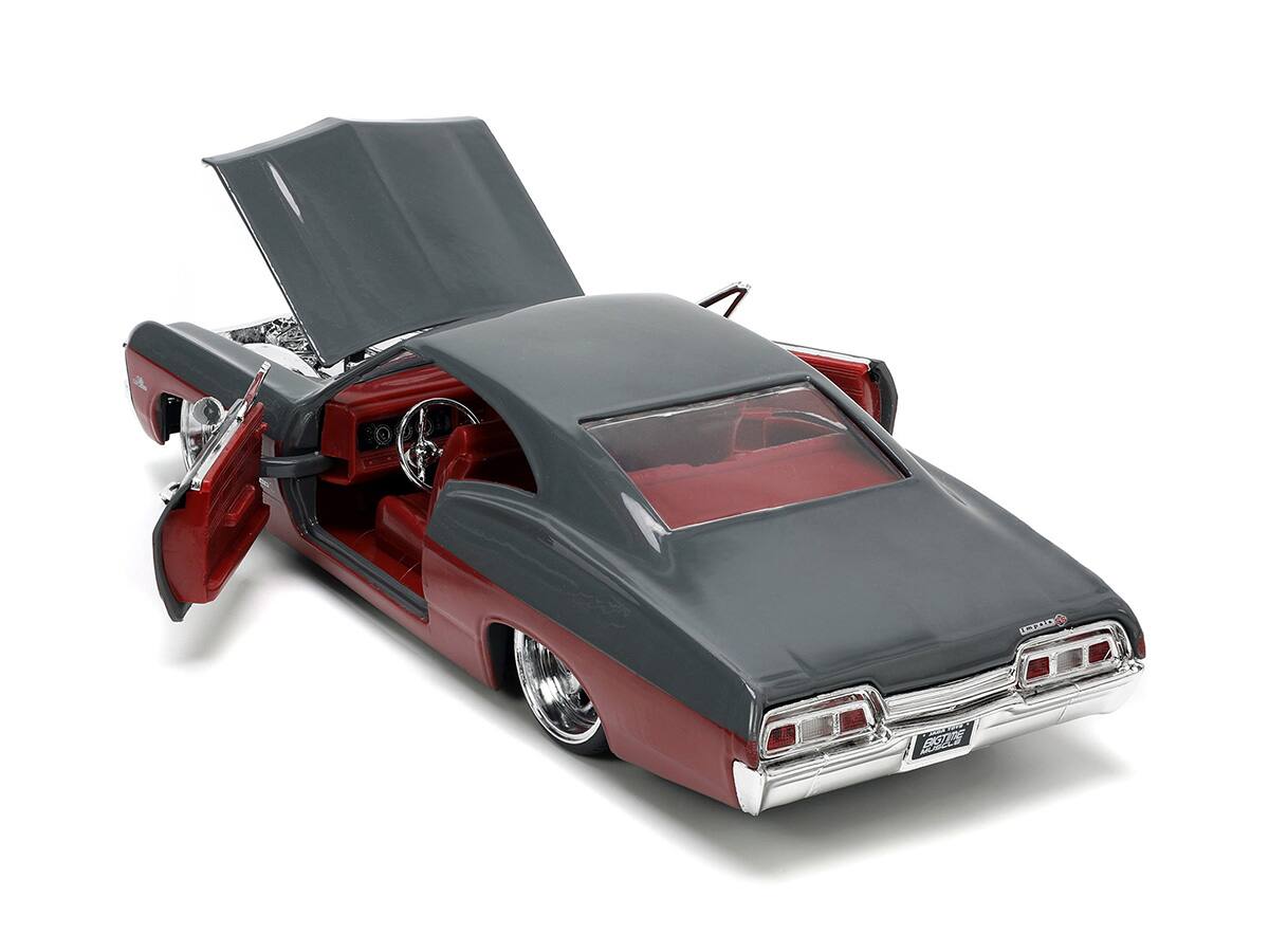 Back. Jada - 1967 Chevrolet Impala SS Gray and Burgundy with Burgundy Interior "Bigtime Muscle" Series 1/24 Diecast Model Car by Jada - Gray, Burgundy.