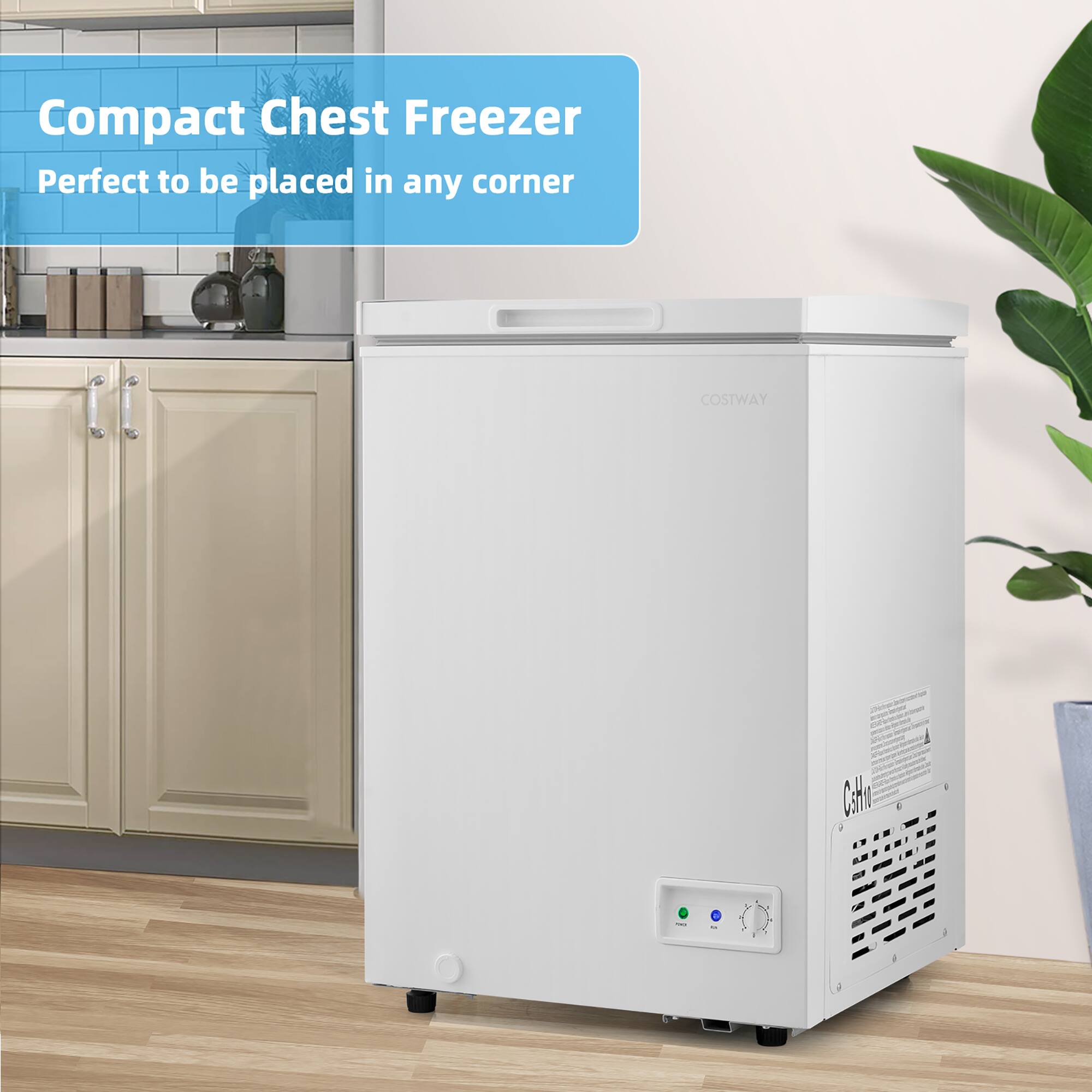 Compact Chest Freezer: Perfect to be placed in any corner.