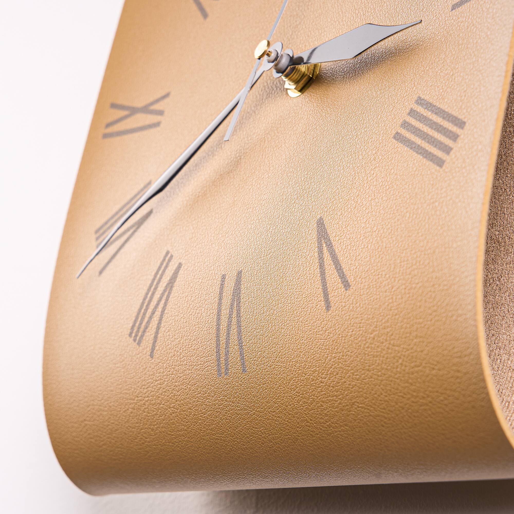Alt View 1. VIVZONE - Leather Single-sided Wall Clock - Brown.