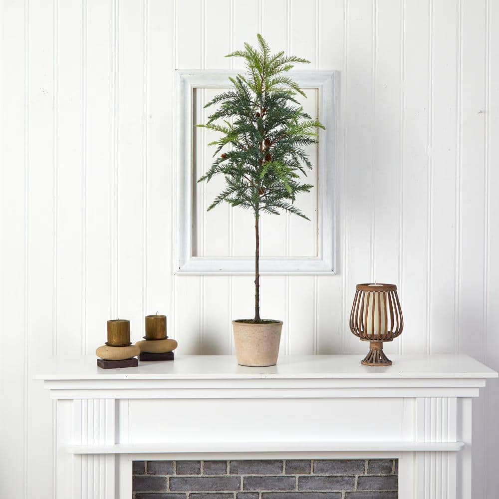 BreeBe - 3.5' Winniepeg Artificial Pine Tree in Decorative Planter - Green