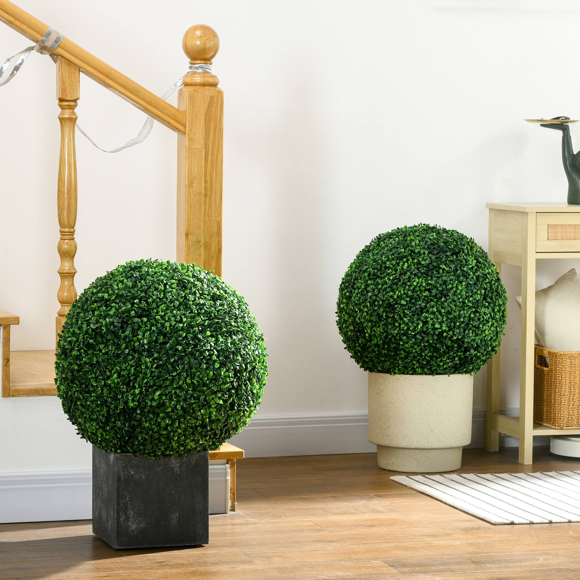 Alt View 1. Homcom - Artificial Boxwood Topiary Ball Set of 2 19.7 Inch Faux Plant, UV-Protected Anti-Fading Fake Plants - Green.