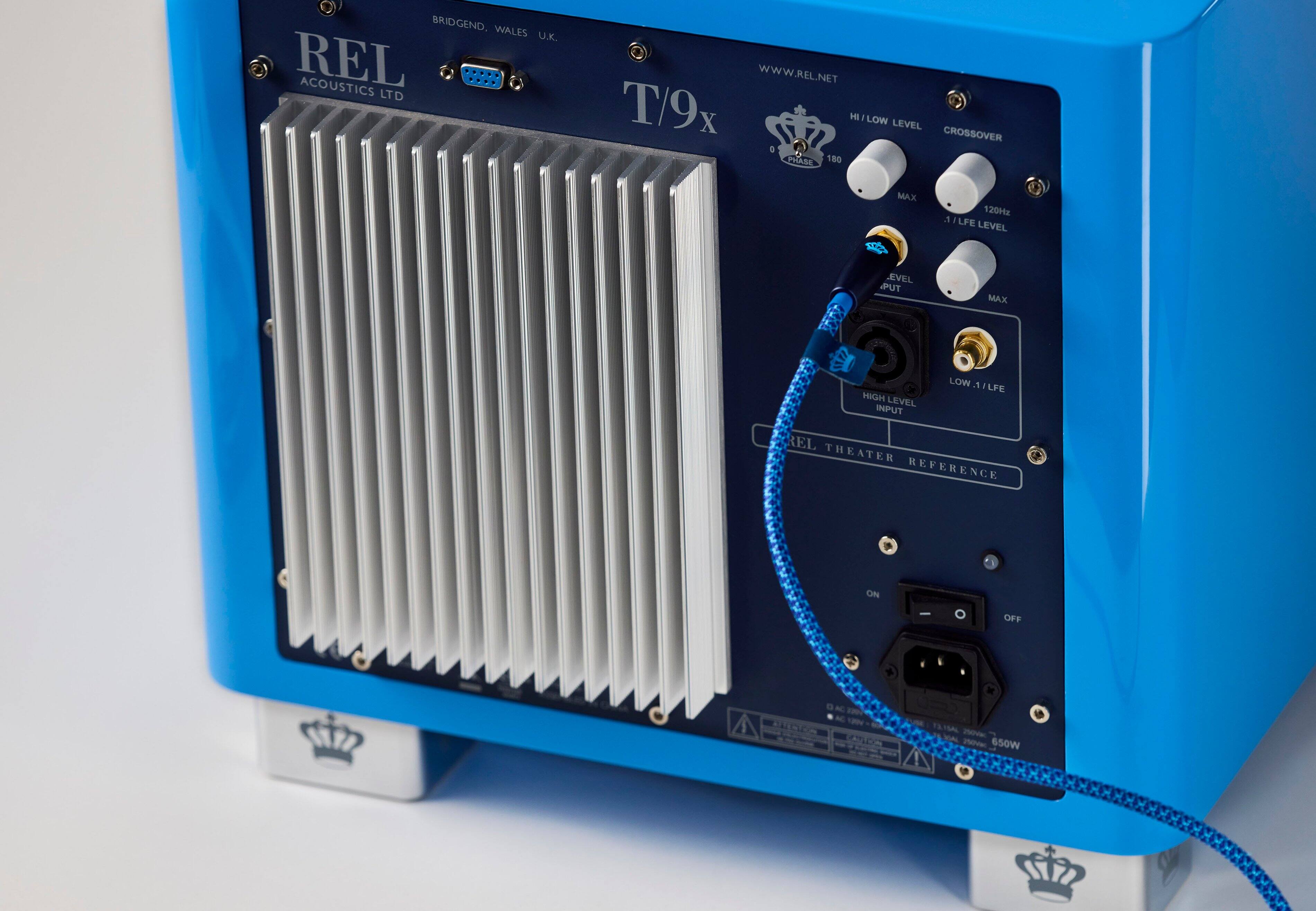 BRIDGEND. WALES U.K. REL ACOUSTICS LTD WWW.REL.NET T/9x HI/LOW LEVEL CROSSOVER PHASE 180 MAX 120Hz 1 LFE LEVEL EVEL UT MAX HIGH LEVEL INPUT LOW . I LFE REL THEATER REFERENCE ON - OFF NC - DADDO ELDN ISAL -e NA 2a 650W