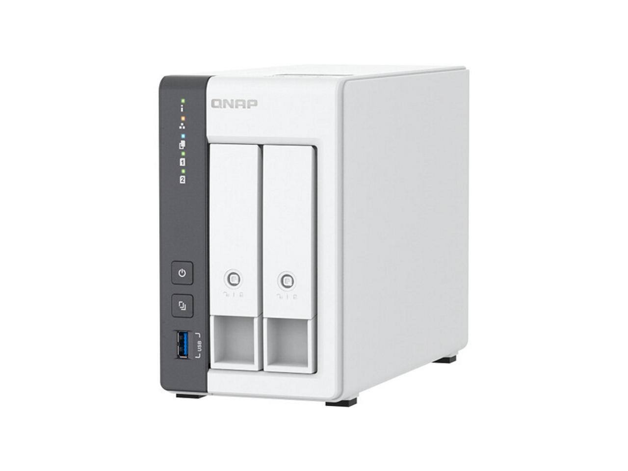 QNAP  
1 2 T1 2I  
USB