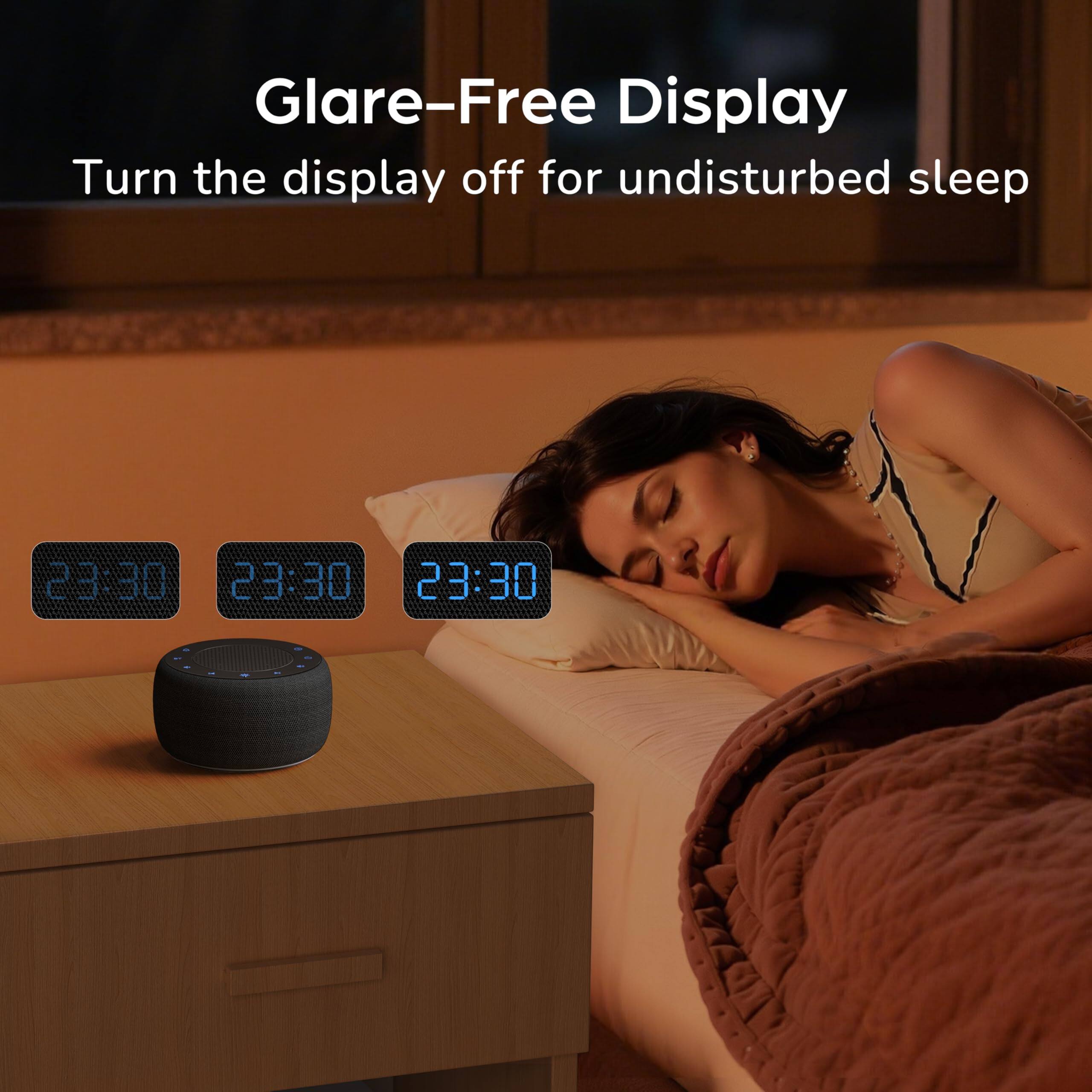 Glare-Free Display  
Turn the display off for undisturbed sleep  

23:30  
23:30  
23:30