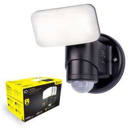 IQ America - Dynamic Tracking Wired Motion Security Light – 2000 Lumens Outdoor LED - Black
