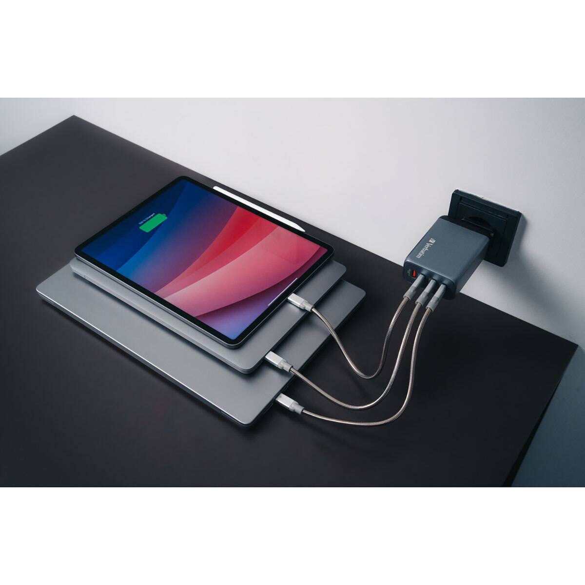 Alt View 7. Verbatim - Verbatim 240W 4-Port GaN Wall Charger - Black/Gray.