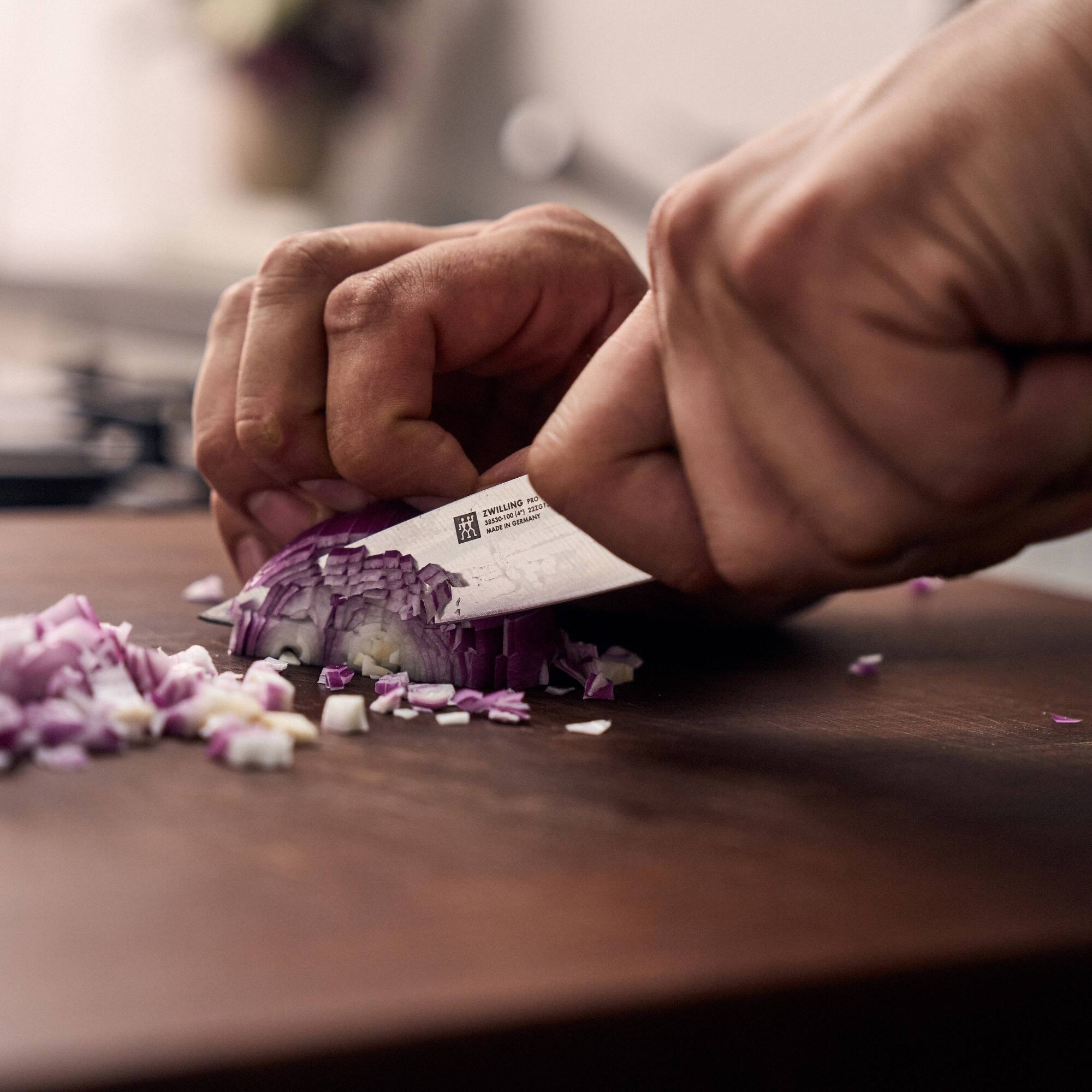 ZWILLING  
Mas A  
ONRANY m  
AUN