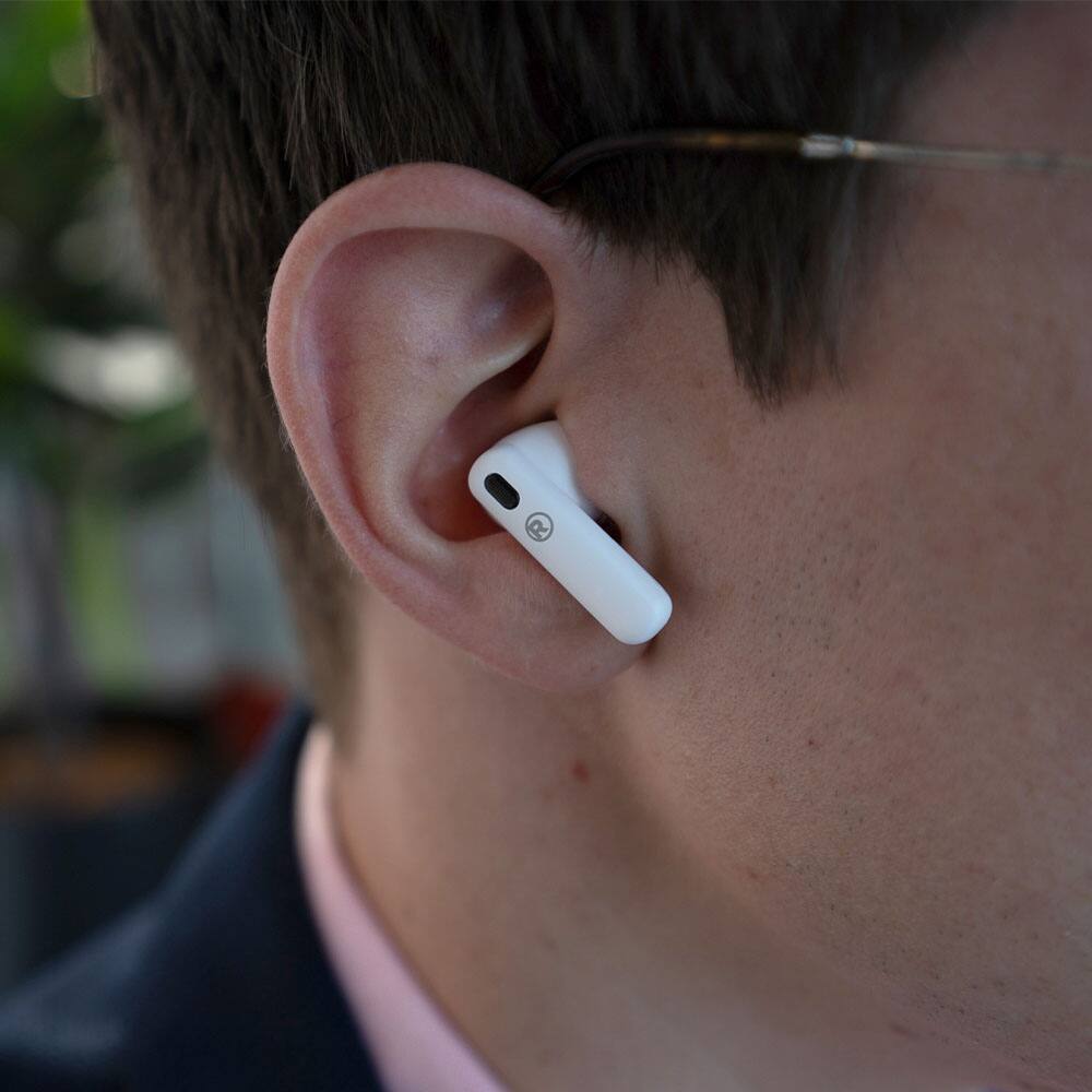 Alt View 5. RadioShack - True Wireless Headphones 400MAH Active Noise Cancelling IPX5 3304381 - White.