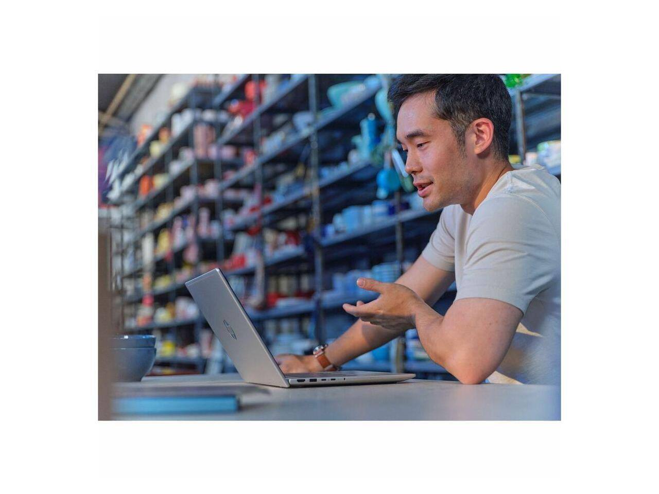 Alt View 2. HP - HP ProBook 4 G1i 14" - Intel Core Ultra 5 - 16 GB - 512 GB SSD - IPS - Windows 11 Pro - Meteor Silver.