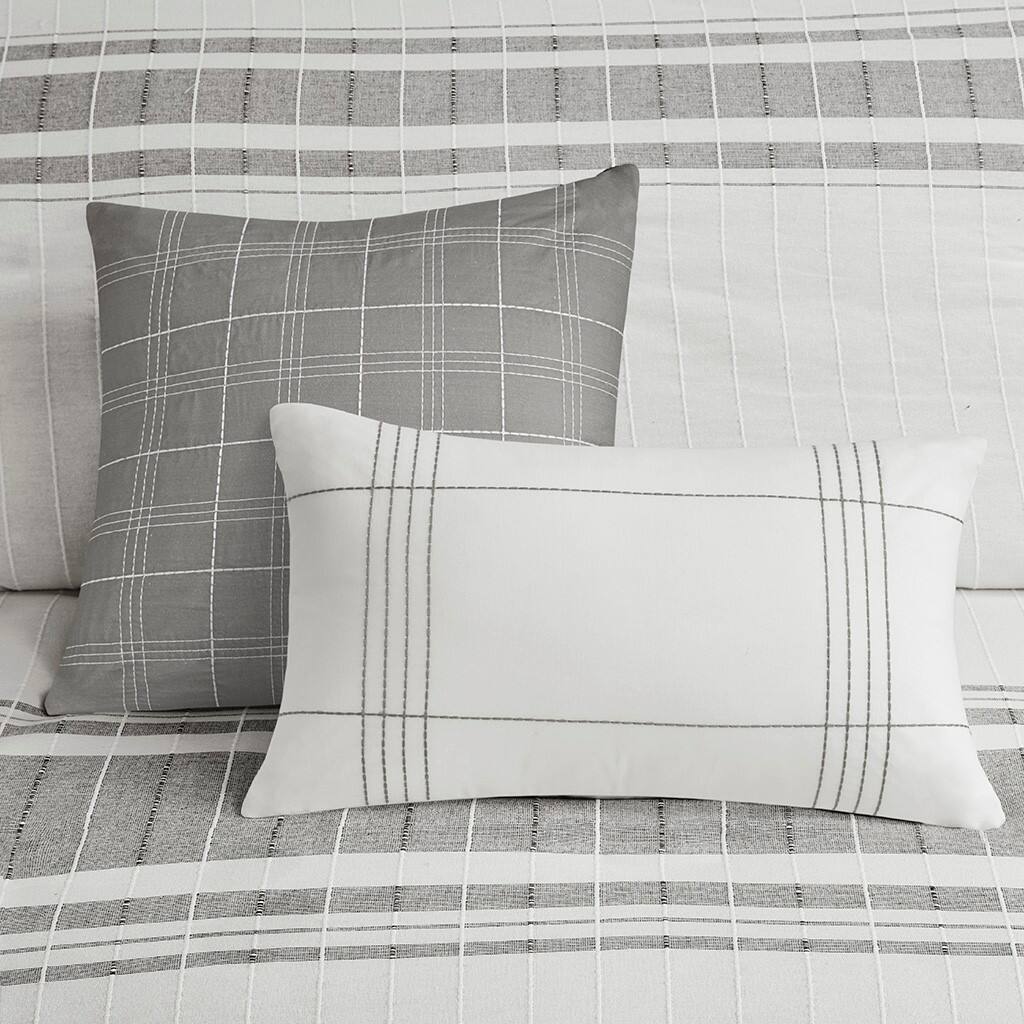 Alt View 3. Gracie Mills - Gracie Mills Ellison 5-Piece Stripe Cotton Jacquard Duvet Set - White/Grey.
