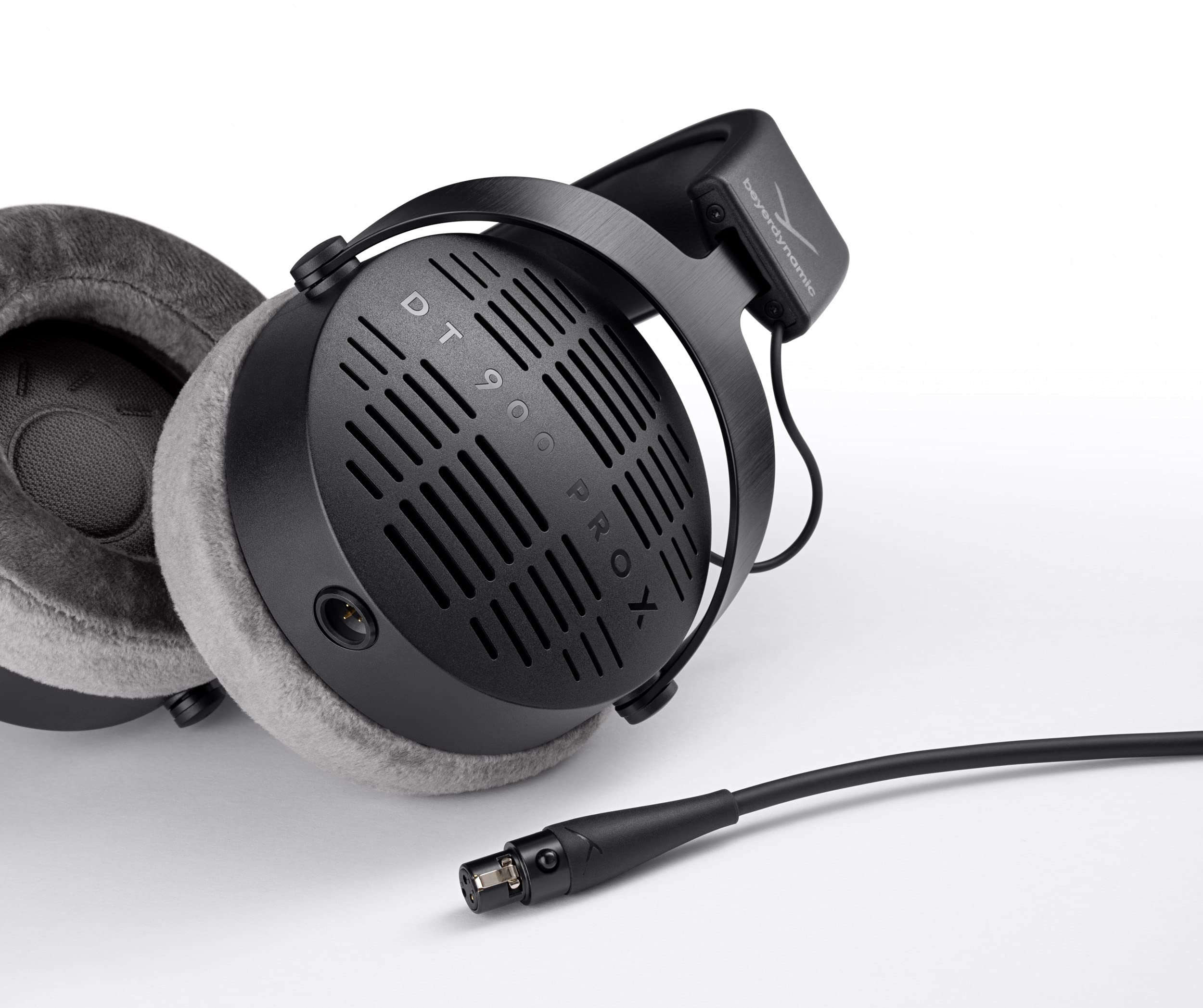 beyerdynamic  
DT 900 PRO X