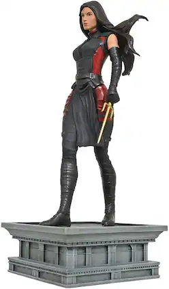 Marvel - Gallery 10 Inch PVC Statue | Netflix Elektra - Black