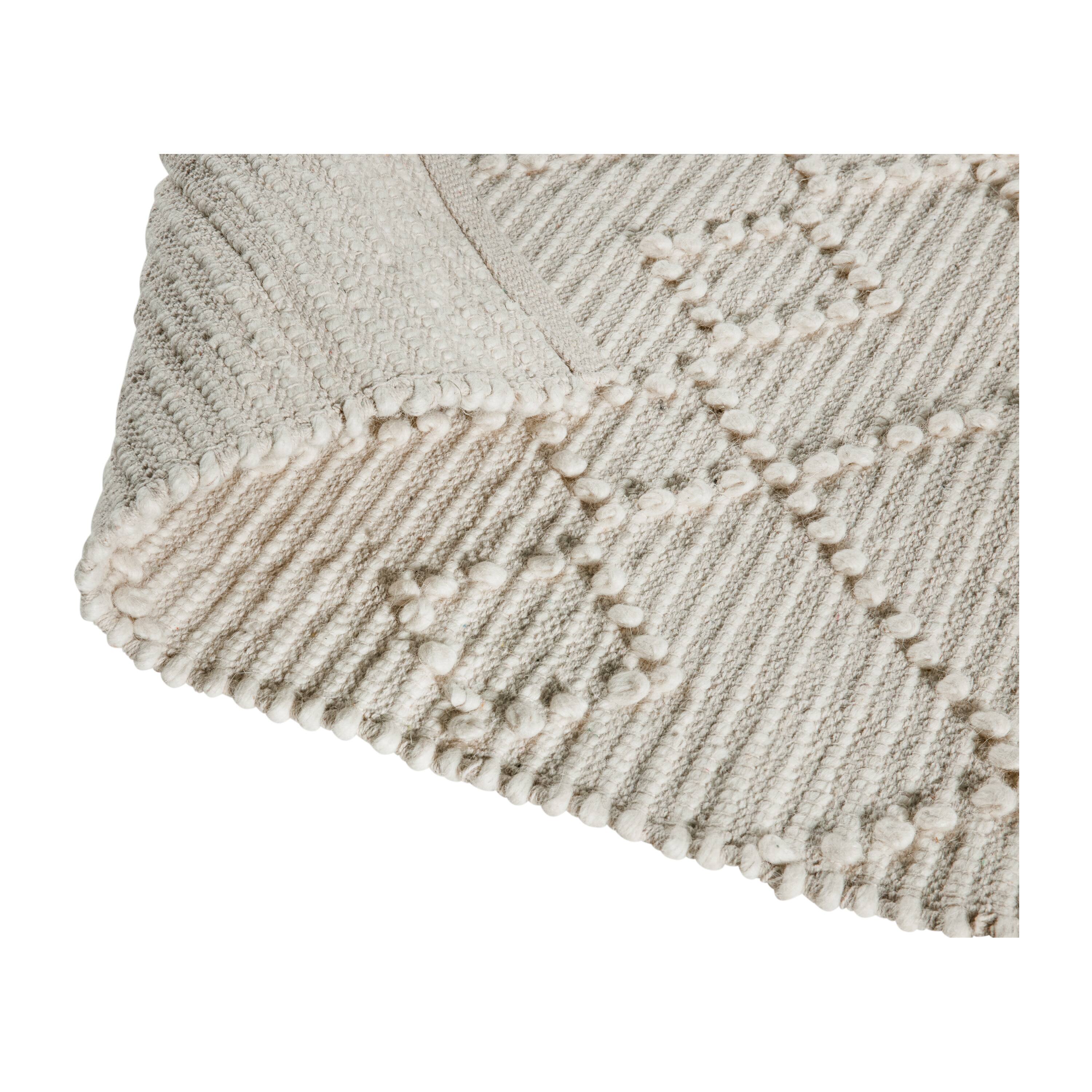 Alt View 5. Emma + Oliver - Triple Blend Handwoven Geometric Area Rug - White/Ivory.