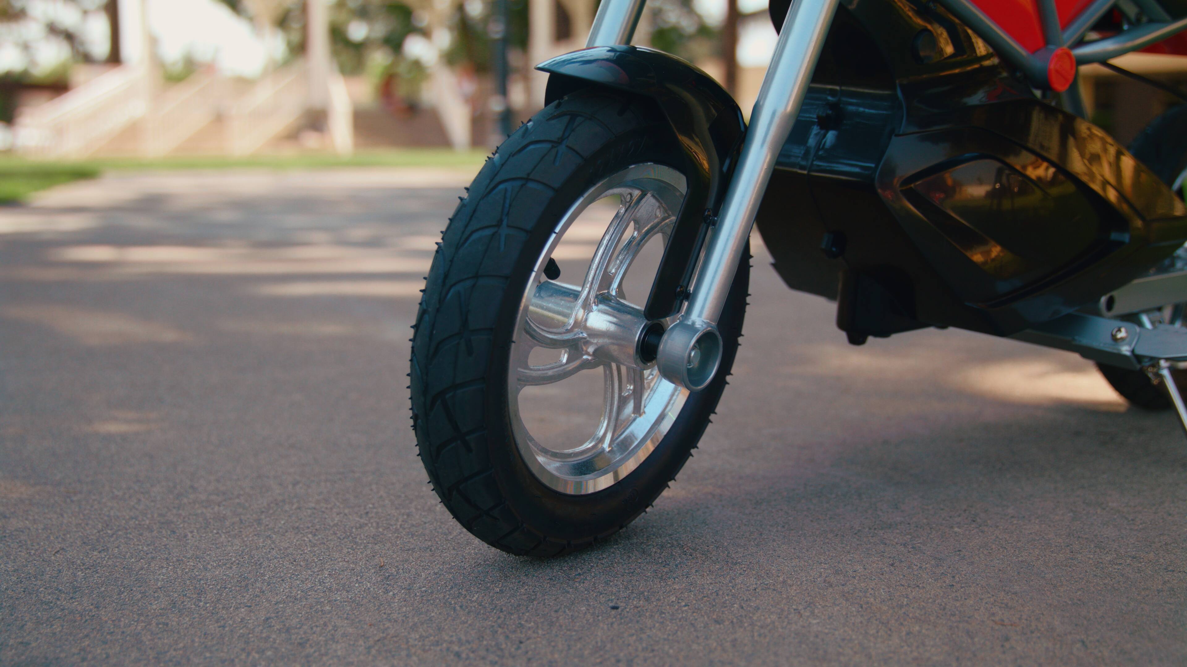 Alt View 3. Razor - Razor RSF350 Single Speed Electric Bike w/ Pneumatic Tires & Chain Driven Motor - Red, Black.